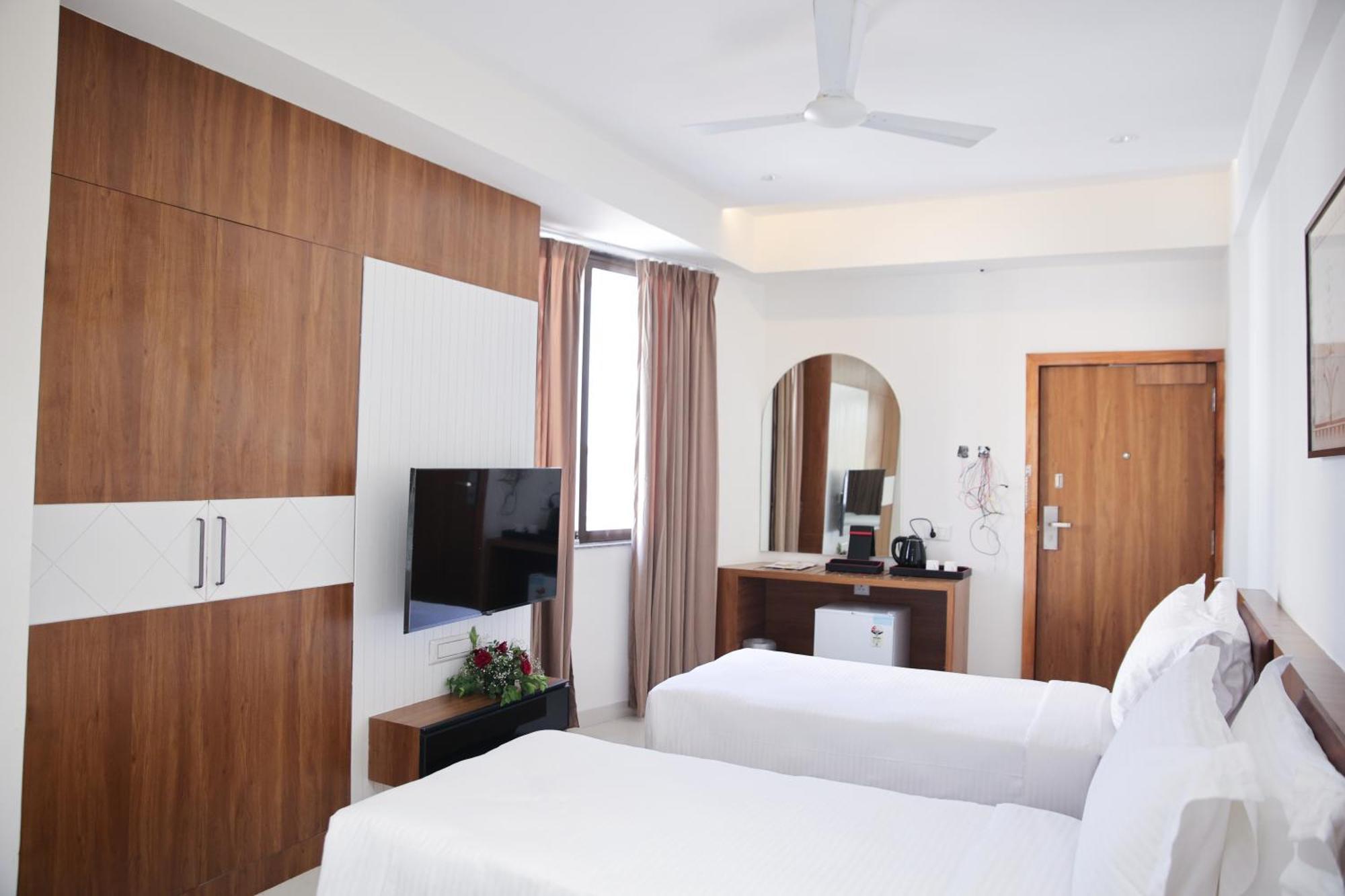 Lords Eco Inn, Ambaji 外观 照片